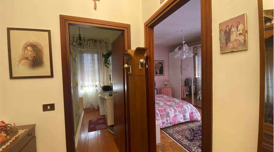INTERNO