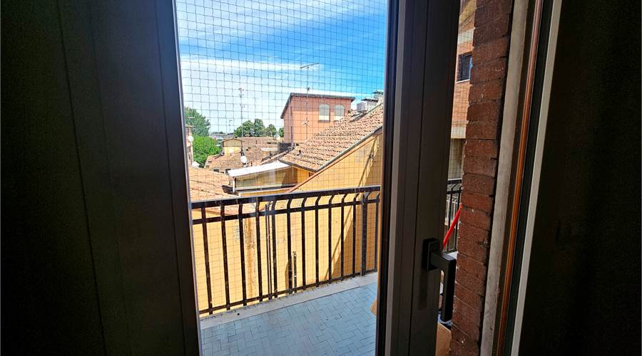 SECONDO BALCONE